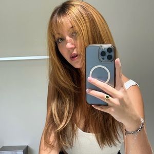 Meet your Posher, Junie